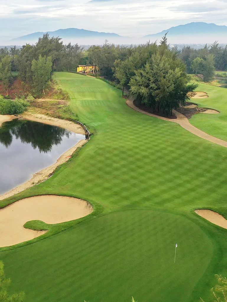 Montgomerie Links 高爾夫球場主圖